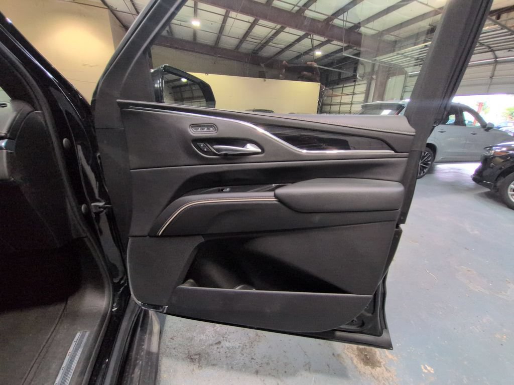 Used 2023 Cadillac Escalade Sport AWD/4WD image 24