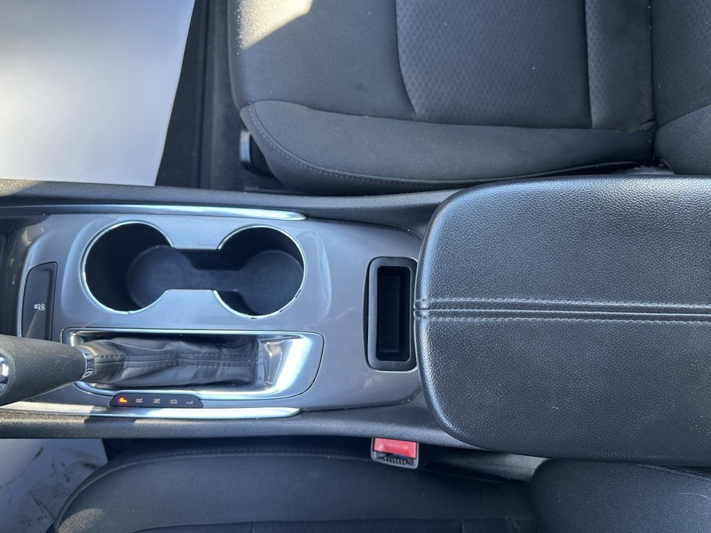 Used 2020 Chevrolet Malibu LT image 28