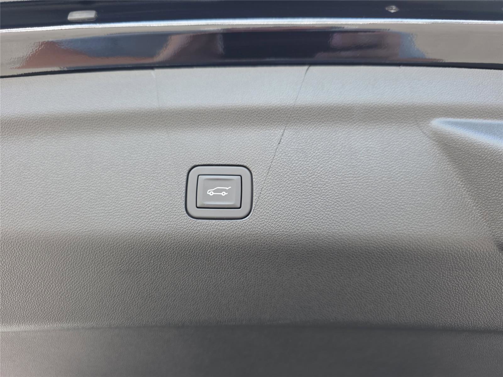 Used 2026 Chevrolet Tahoe Premier w/ Sun And Tow Package image 20