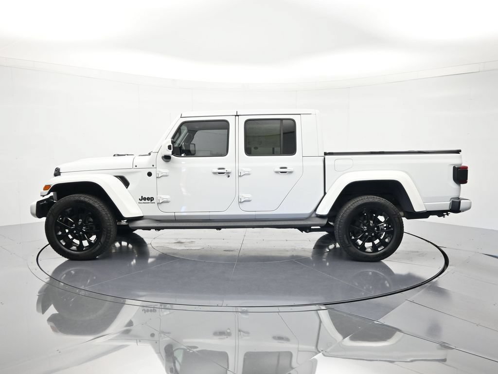 Used 2021 Jeep Gladiator Overland AWD/4WD image 8