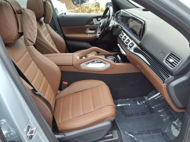 New 2026 Mercedes-Benz GLS 580 4MATIC image 15