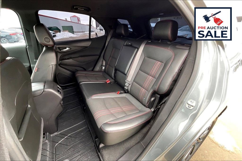 Used 2024 Chevrolet Equinox RS w/ LPO, Floor Liner Package image 10
