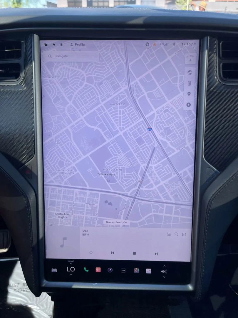 Used 2020 Tesla Model X Long Range AWD/4WD image 32