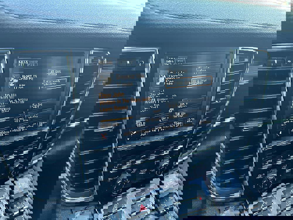 Used 2014 Porsche Panamera 4S image 22