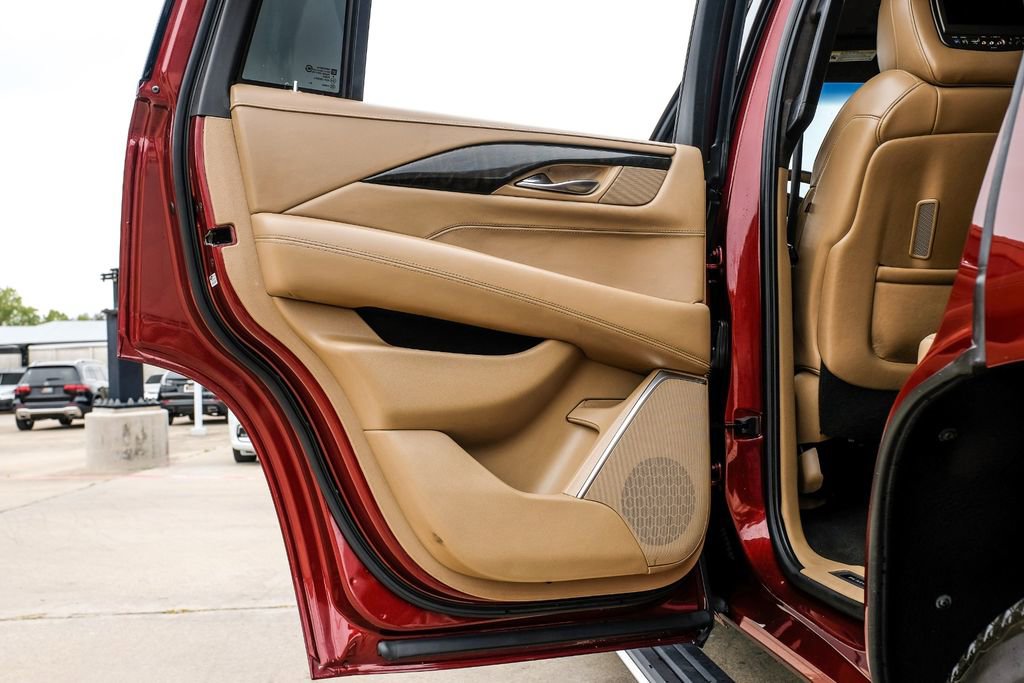 Used 2019 Cadillac Escalade Platinum image 52