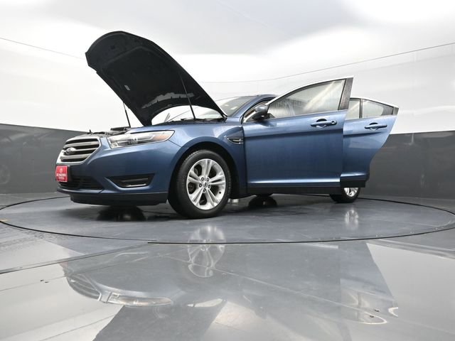 Used 2018 Ford Taurus SEL image 40