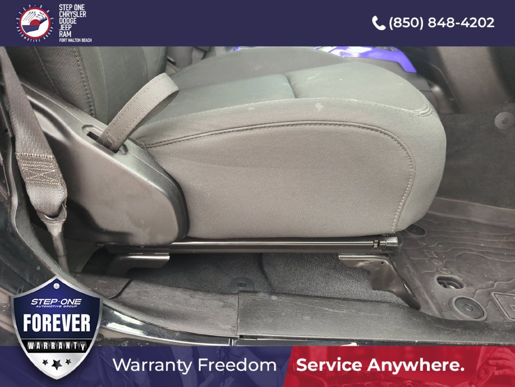 Used 2022 Jeep Wrangler Unlimited Sport AWD/4WD image 35