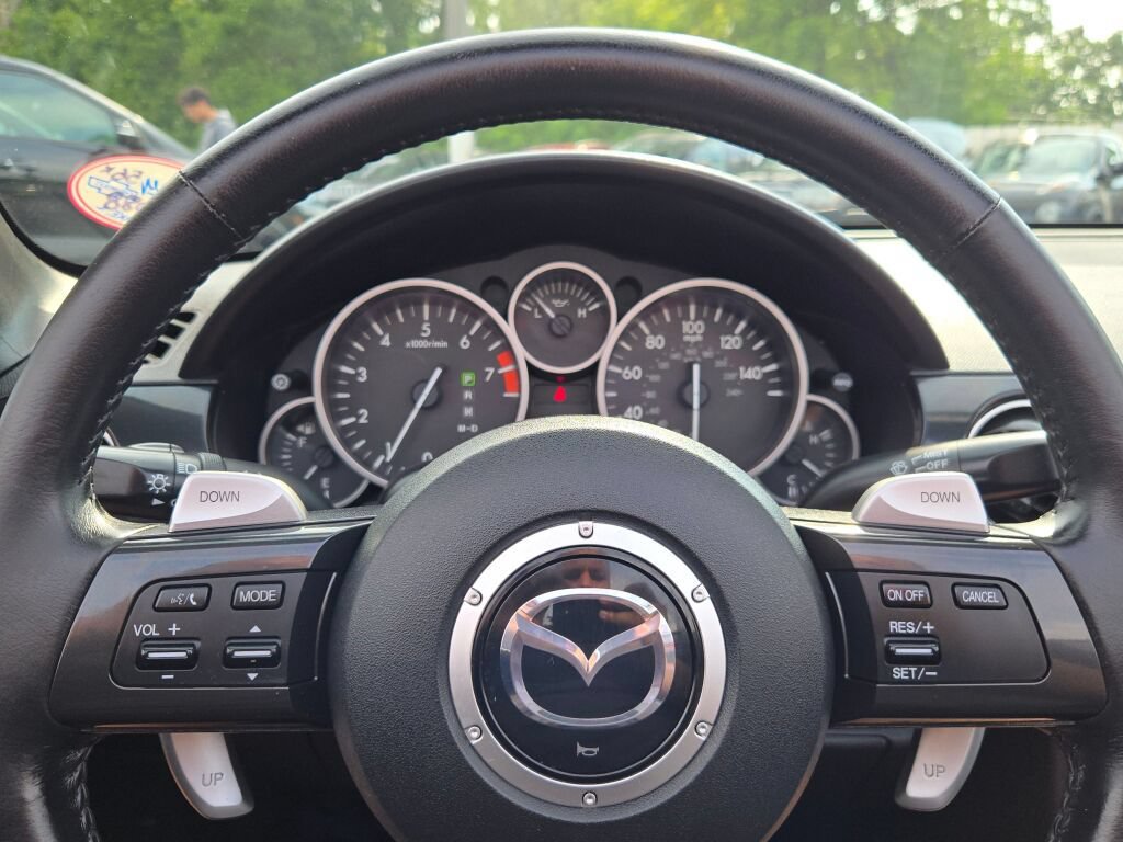 Used 2014 MAZDA MX-5 Miata Grand Touring w/ Premium Package RWD image 30