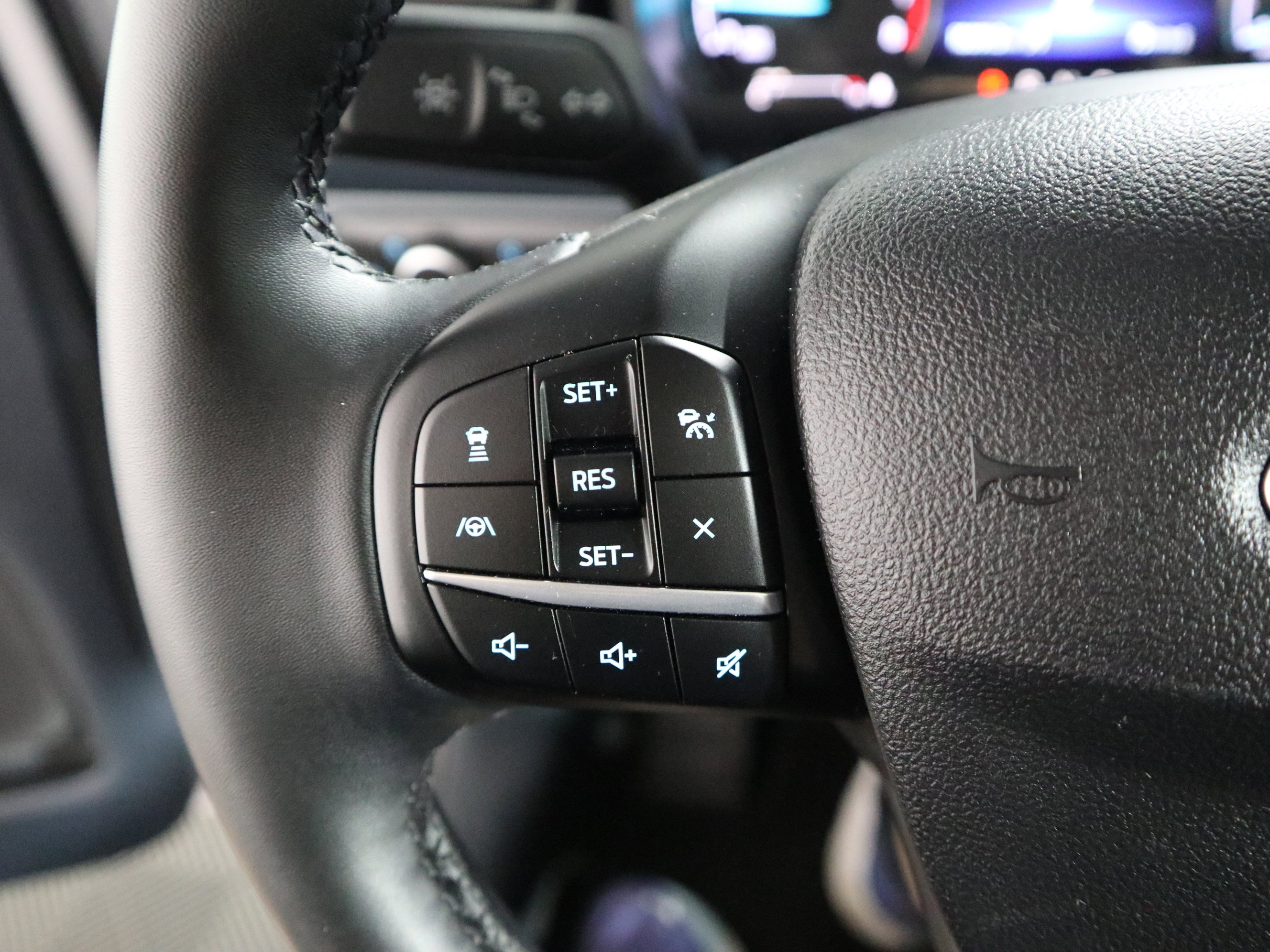 Used 2024 Ford Maverick Lariat w/ Black Appearance Package image 28