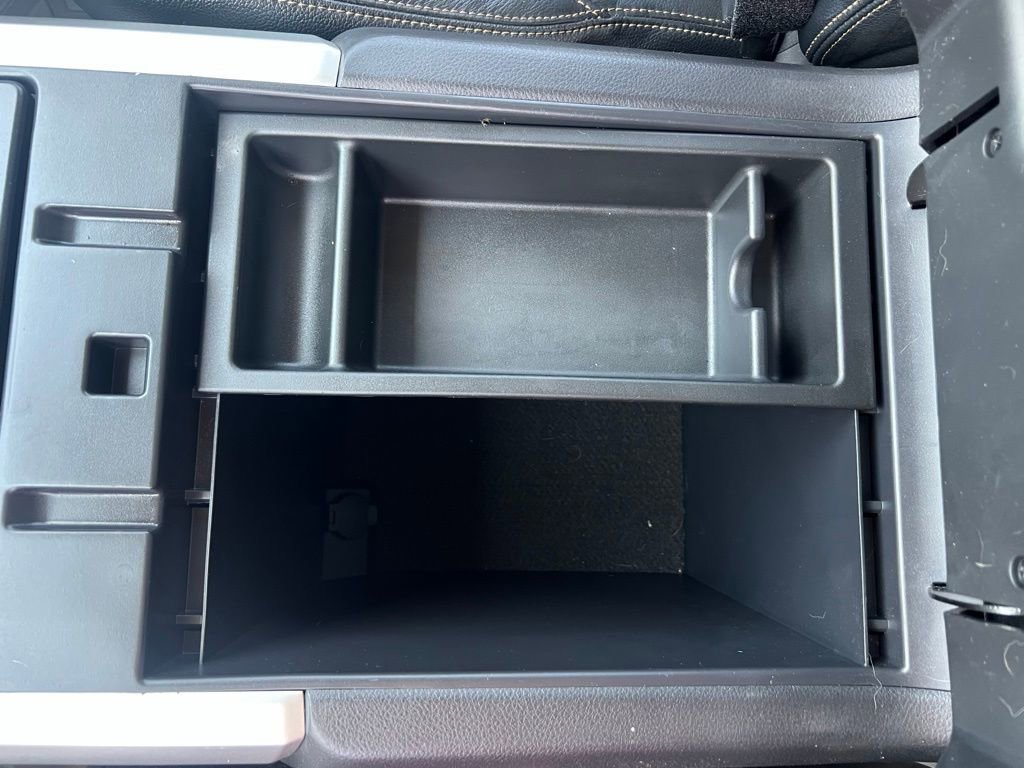 Used 2018 Nissan Titan SL w/ Chrome Package image 30