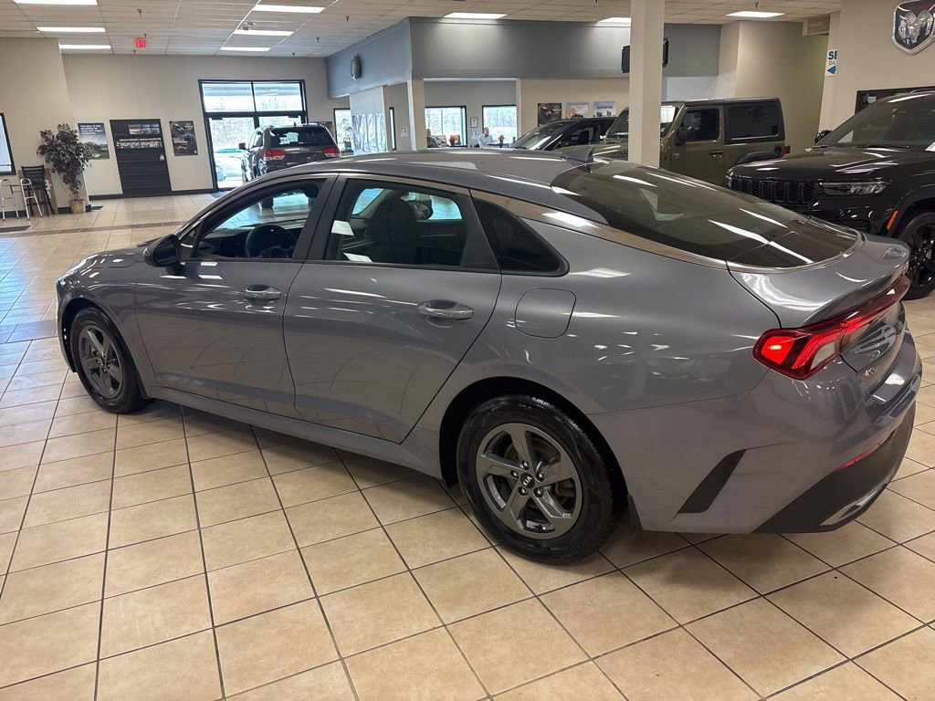 Used 2021 Kia K5 LX image 4