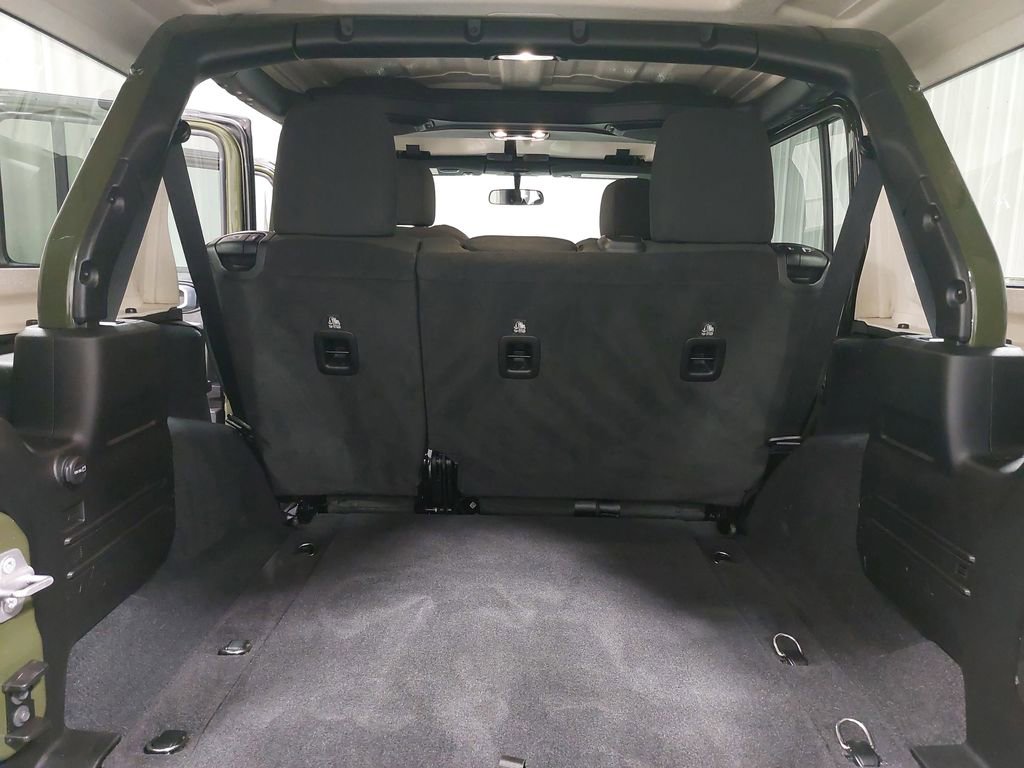 Used 2021 Jeep Wrangler Unlimited Sport image 12