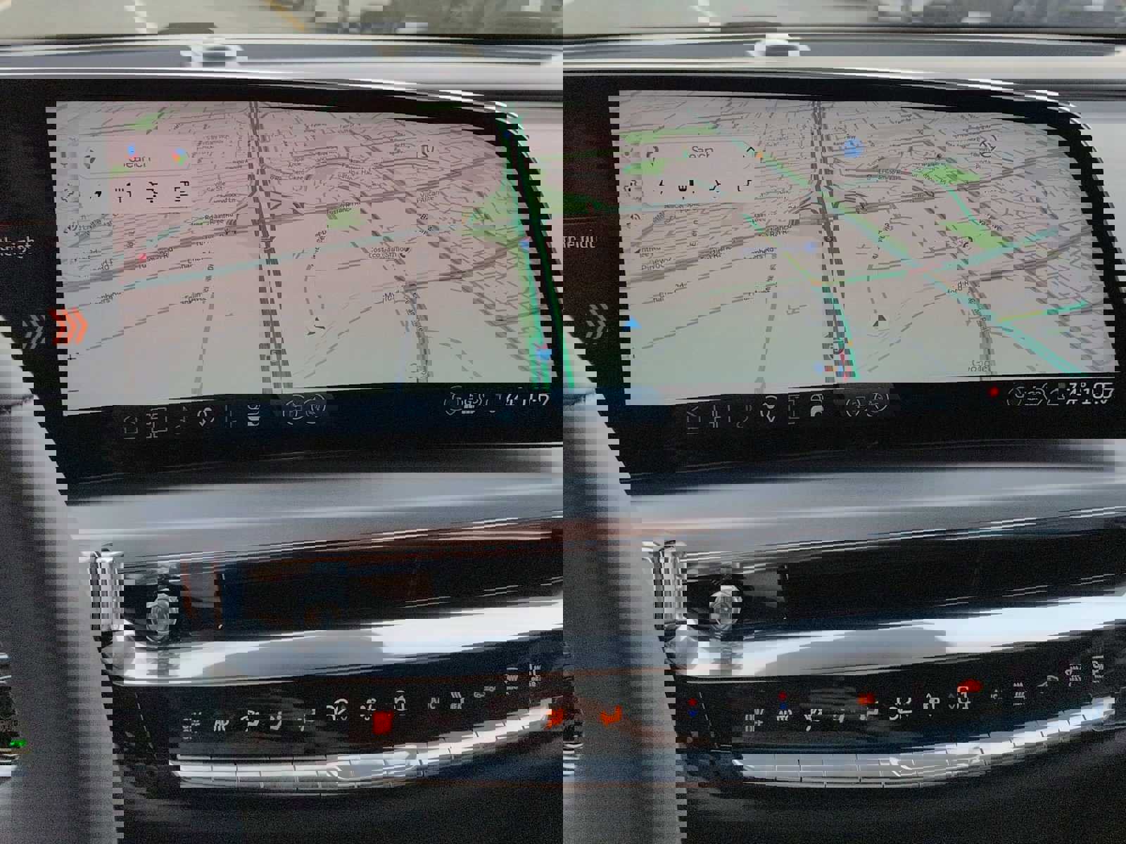 New 2025 Cadillac Lyriq Sport image 19