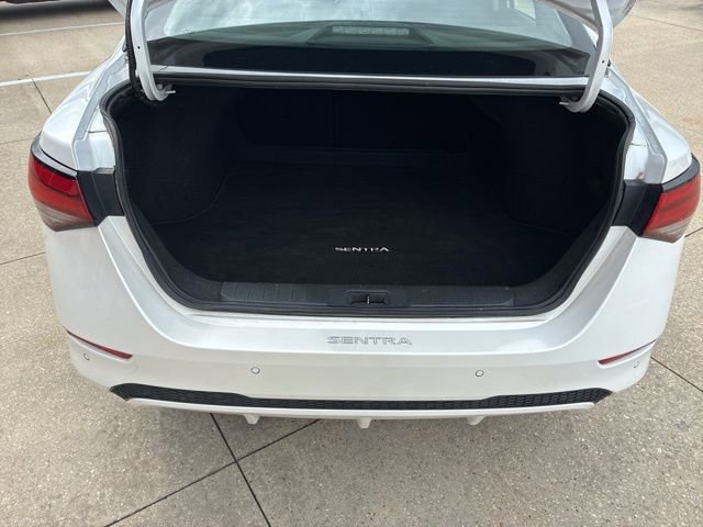 Used 2024 Nissan Sentra SV w/ Lighting Package image 8