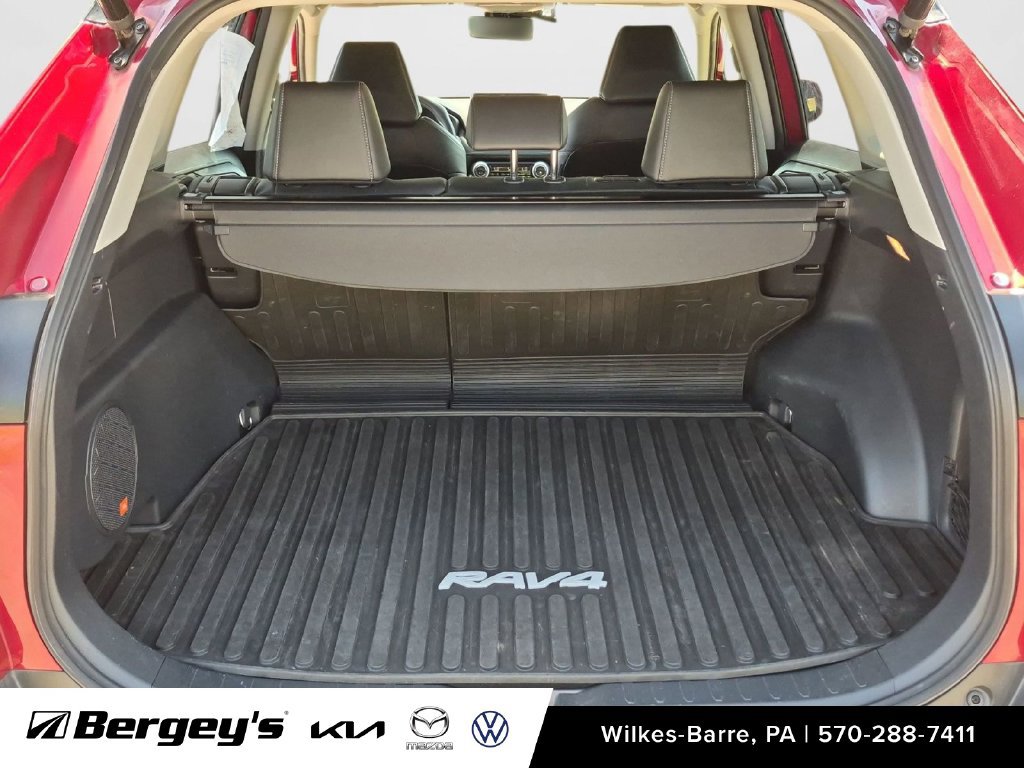 Used 2019 Toyota RAV4 Limited w/ Advanced Technology Package AWD/4WD image 33