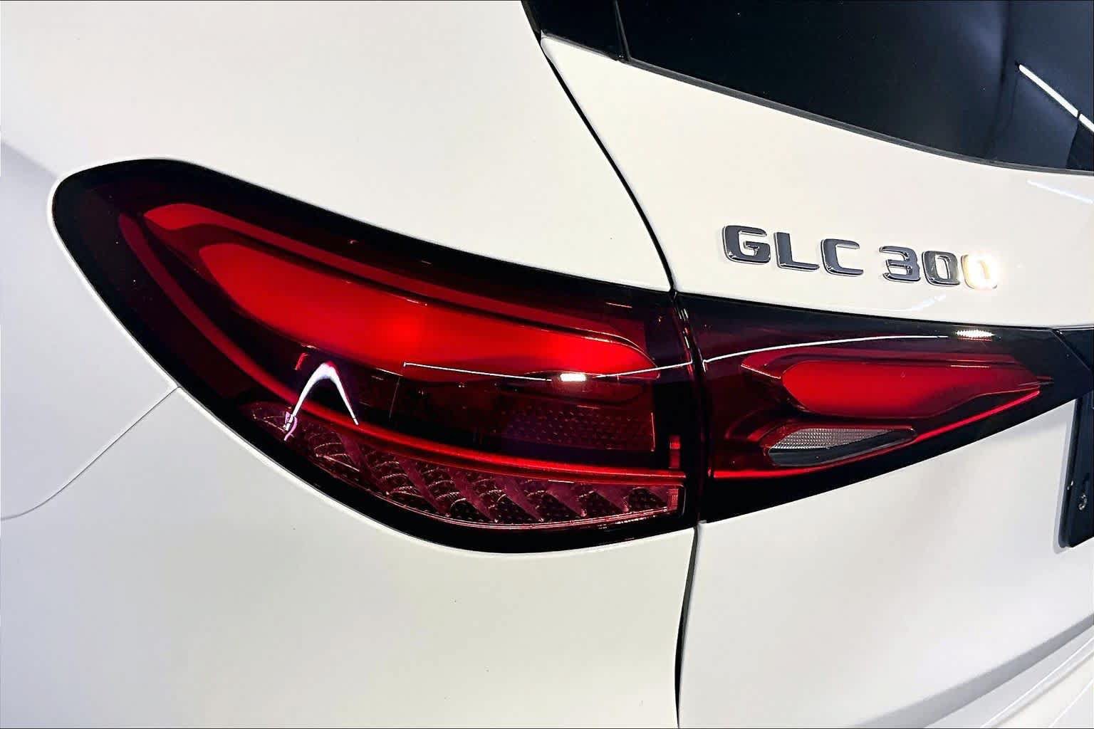 New 2026 Mercedes-Benz GLC 300 4MATIC image 5