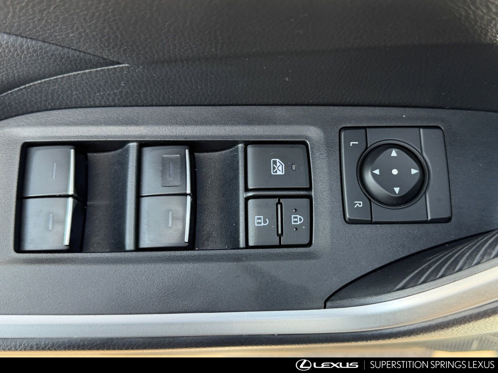 Used 2024 Toyota RAV4 AWD Hybrid w/ Weather Package image 18