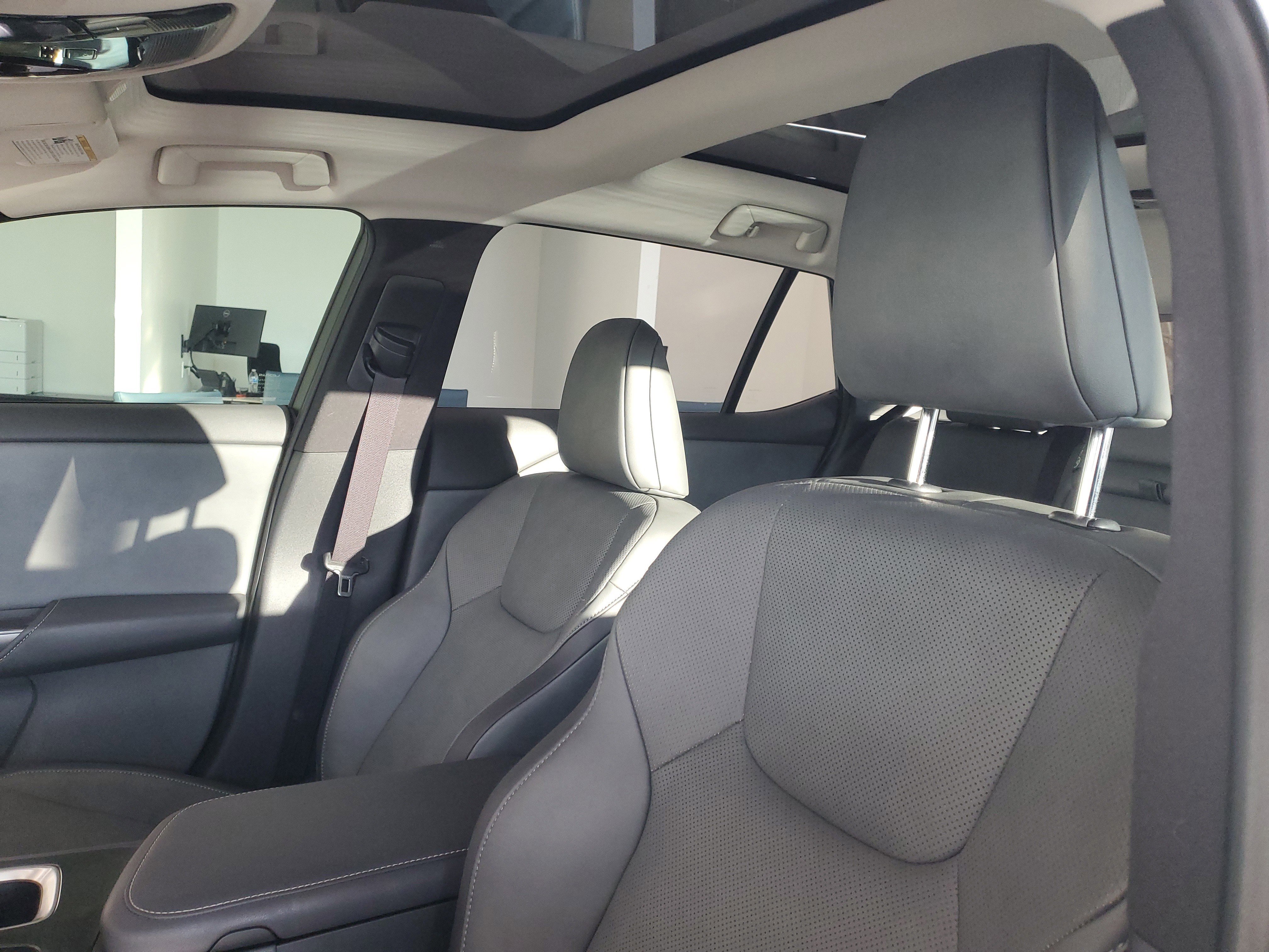 Used 2024 Lexus RZ 450e Premium image 14