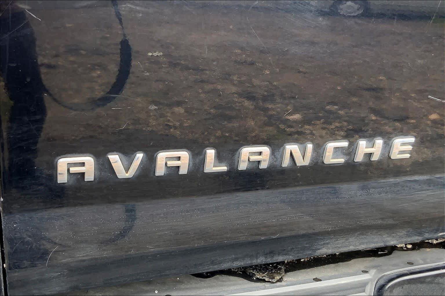 Used 2010 Chevrolet Avalanche LT RWD image 7
