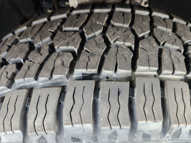 Used 2022 Chevrolet Silverado 1500 High Country image 11