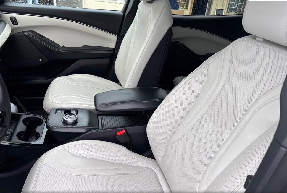 Used 2024 Ford Mustang Mach-E Premium AWD/4WD image 4