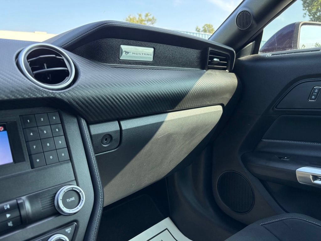 Used 2019 Ford Mustang Coupe RWD image 26