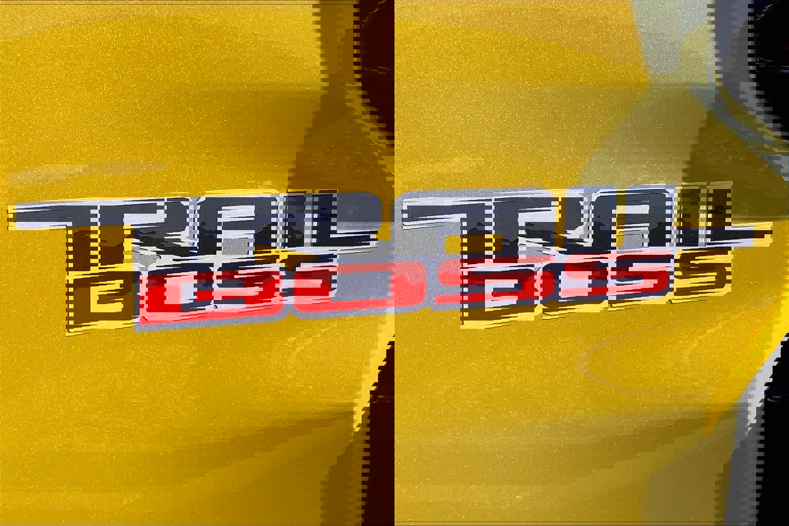 Certified 2023 Chevrolet Colorado Trail Boss w/ Advanced Trailering Package image 9