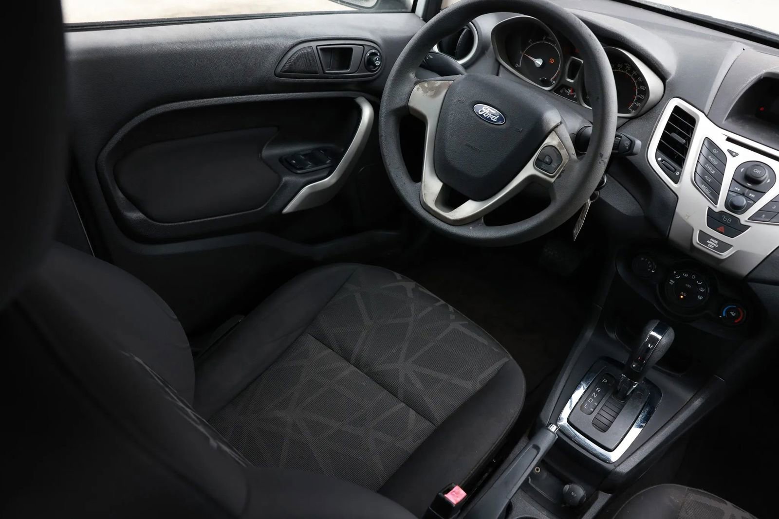 Used 2011 Ford Fiesta SE w/ Super Fuel Economy Pkg image 20