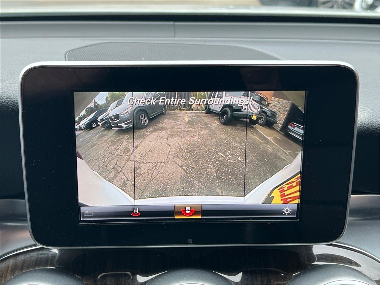 Used 2019 Mercedes-Benz GLC 300 4MATIC image 40
