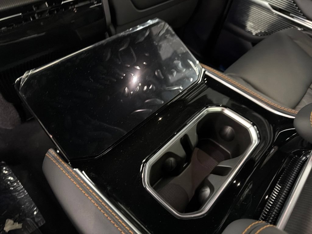 New 2026 Jeep Grand Wagoneer Summit AWD/4WD image 15