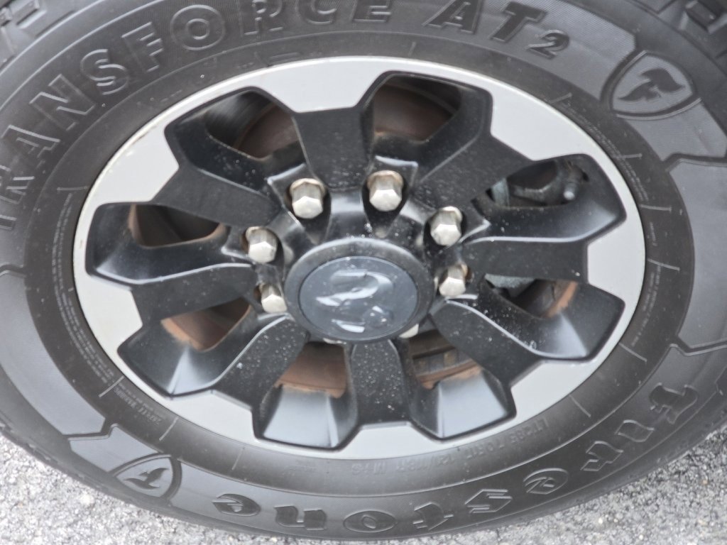 Used 2018 RAM 2500 Power Wagon w/ Leather & Luxury Group image 32