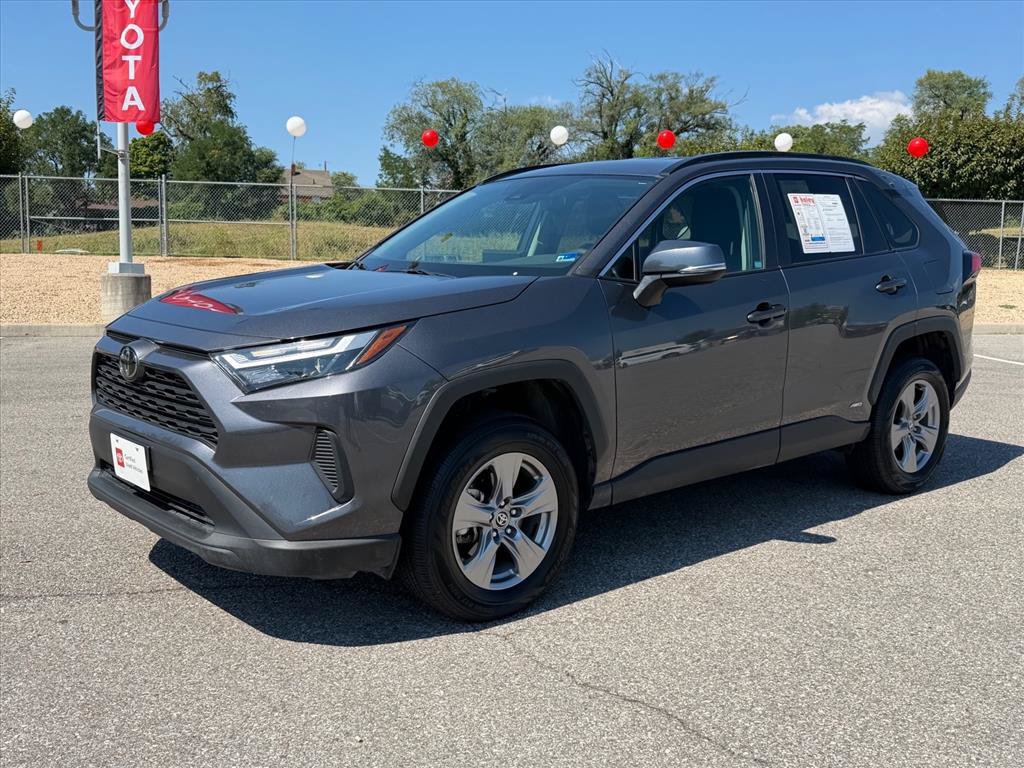 Certified 2025 Toyota RAV4 XLE AWD/4WD image 9