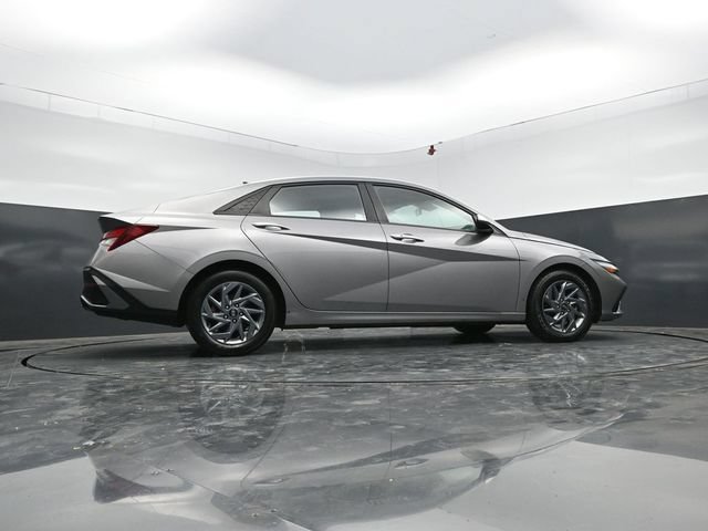 Used 2024 Hyundai Elantra SEL FWD image 64