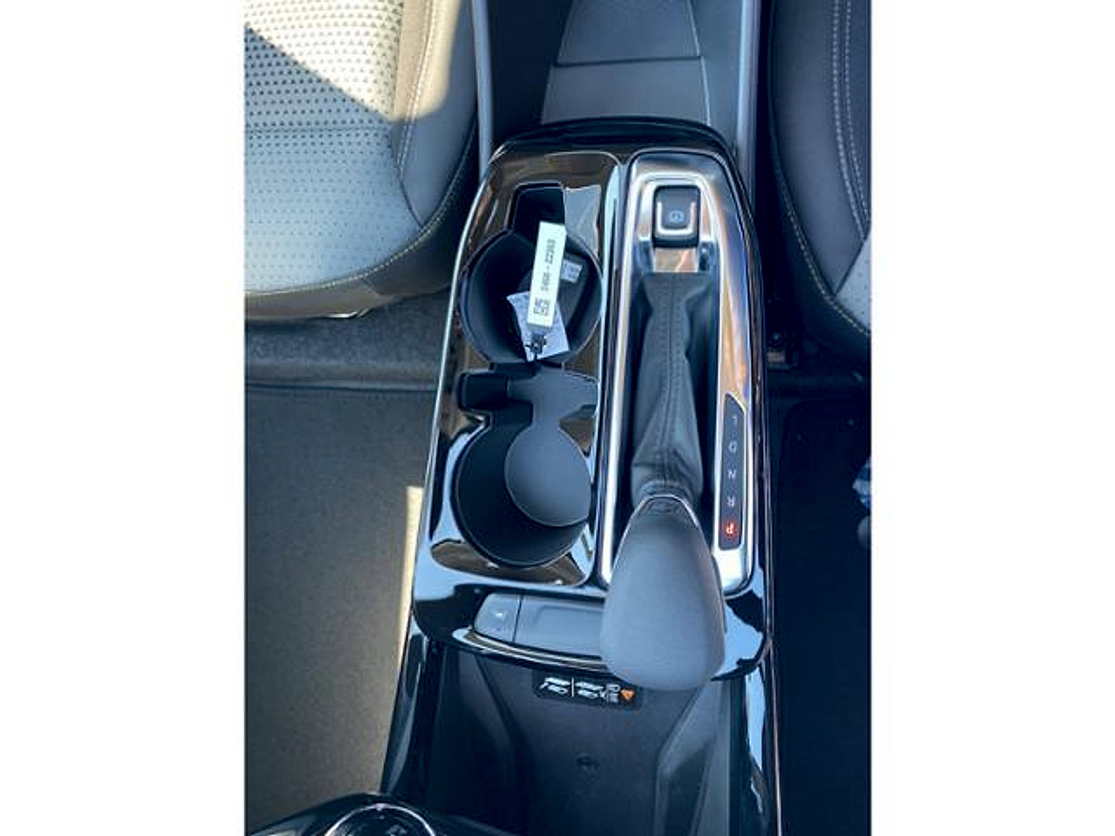 New 2026 Chevrolet Trax LT w/ Sunroof Package image 31