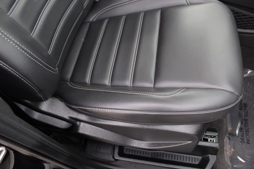 Used 2019 Ford Escape SEL image 22