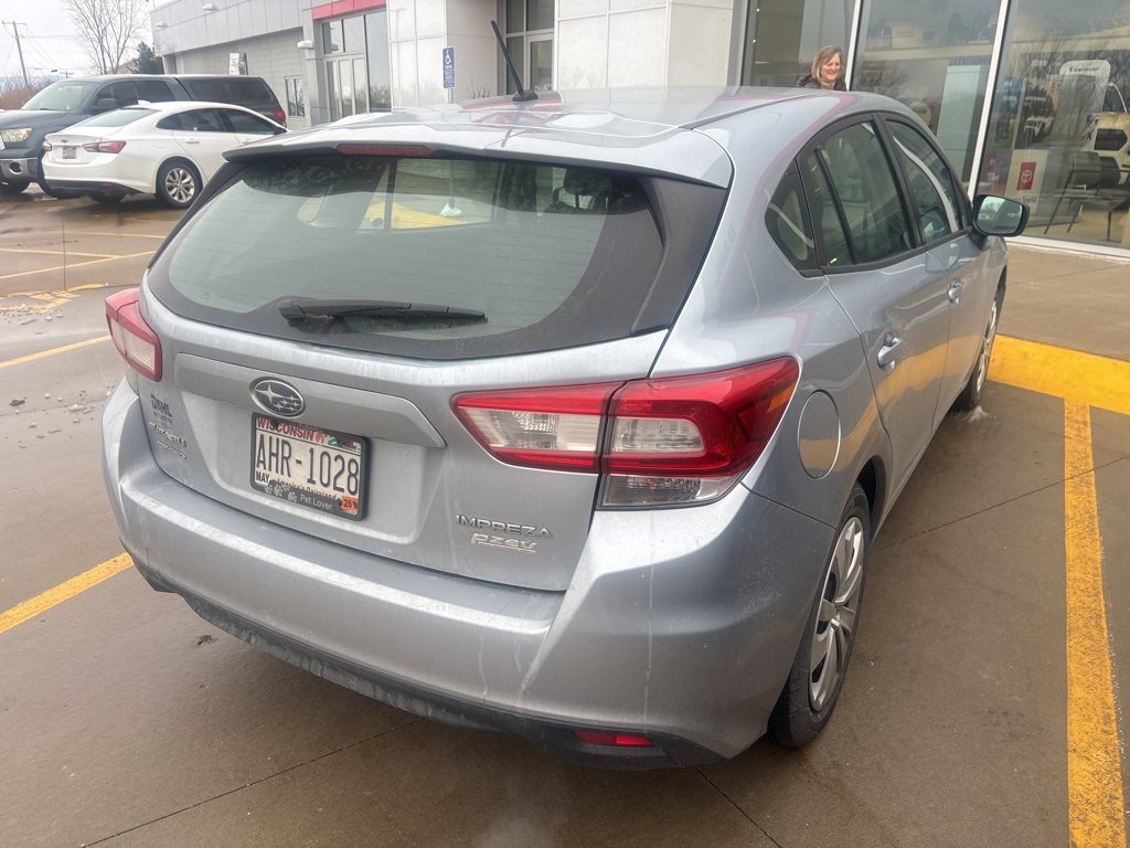 Used 2017 Subaru Impreza 2.0i image 11