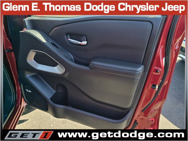 Used 2024 Nissan Frontier SL RWD image 33
