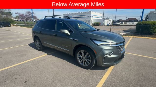 Used 2023 Buick Enclave Avenir w/ Avenir Technology Package image 2