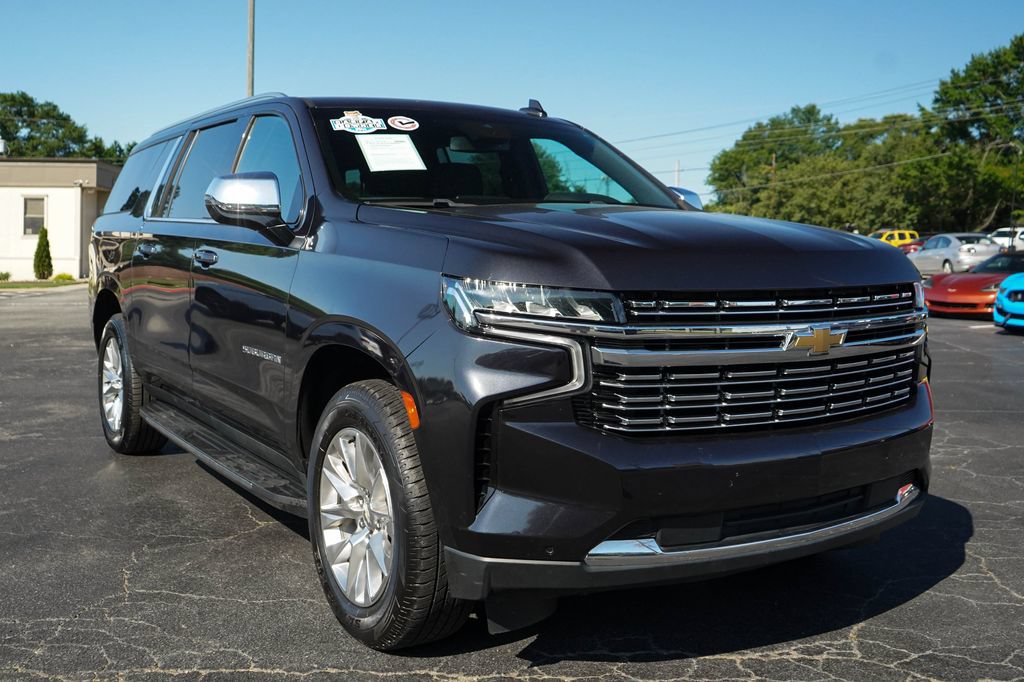 Used 2023 Chevrolet Suburban Premier AWD/4WD image 38