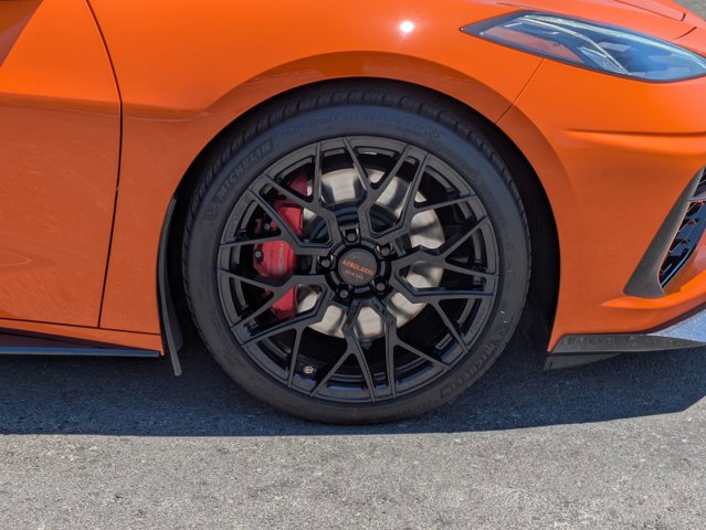 Used 2022 Chevrolet Corvette Stingray Premium Conv w/ Z51 Performance Package RWD image 18