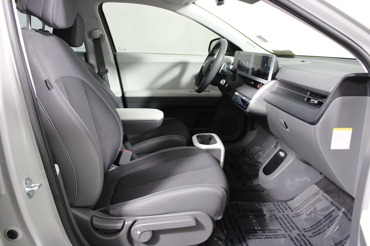 Used 2024 Hyundai Ioniq 5 SE image 10
