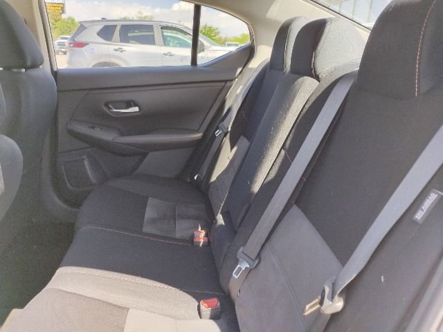 Used 2024 Nissan Sentra SR FWD image 9