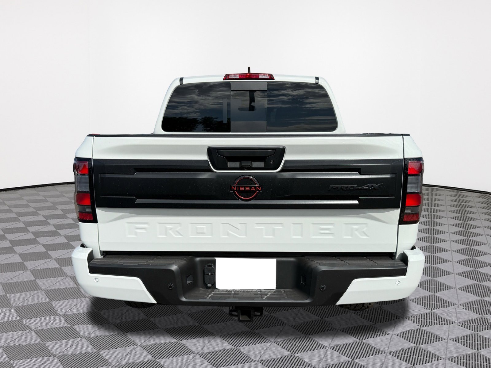 New 2026 Nissan Frontier PRO-4X w/ Pro-4x Convenience Package image 4