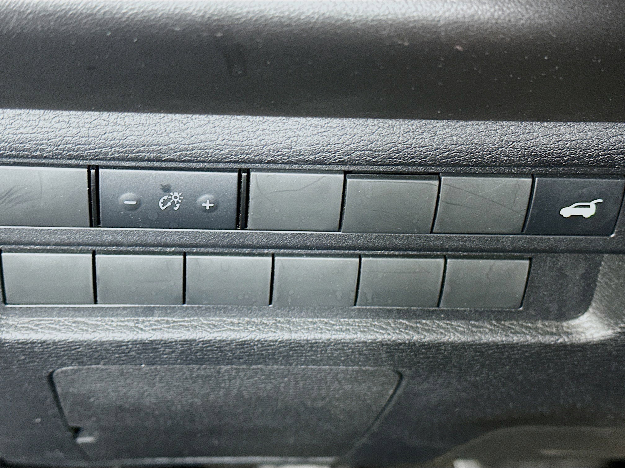 Used 2024 Mitsubishi Outlander SE image 17