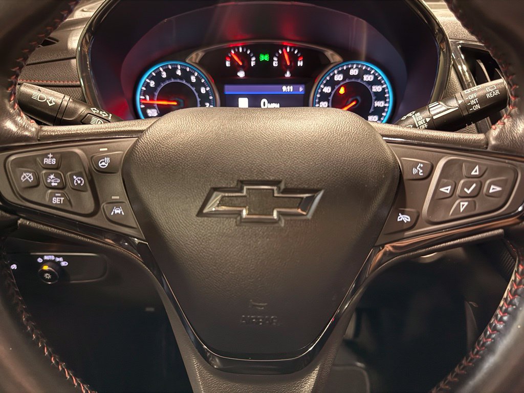 Used 2022 Chevrolet Equinox RS w/ RS Leather Package FWD image 21