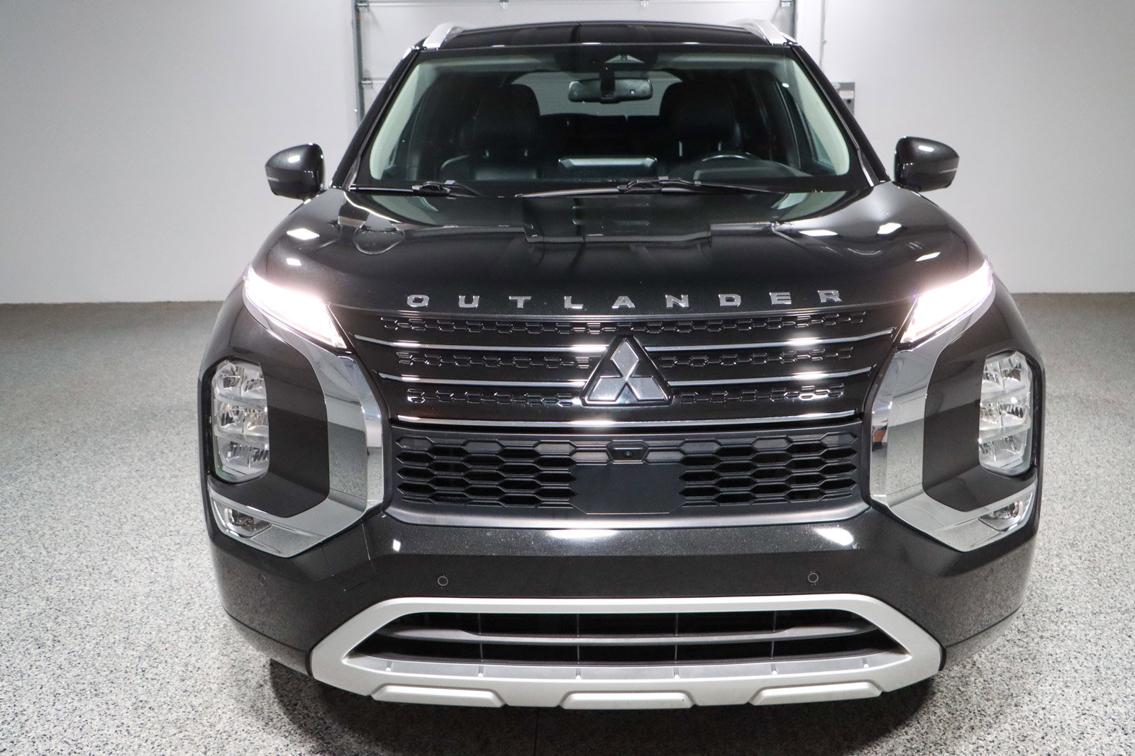 Used 2023 Mitsubishi Outlander SEL image 4