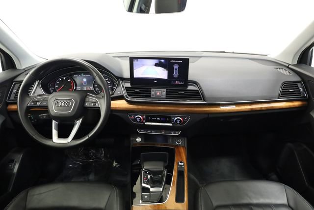 Used 2023 Audi Q5 2.0T Premium w/ Convenience Package image 13