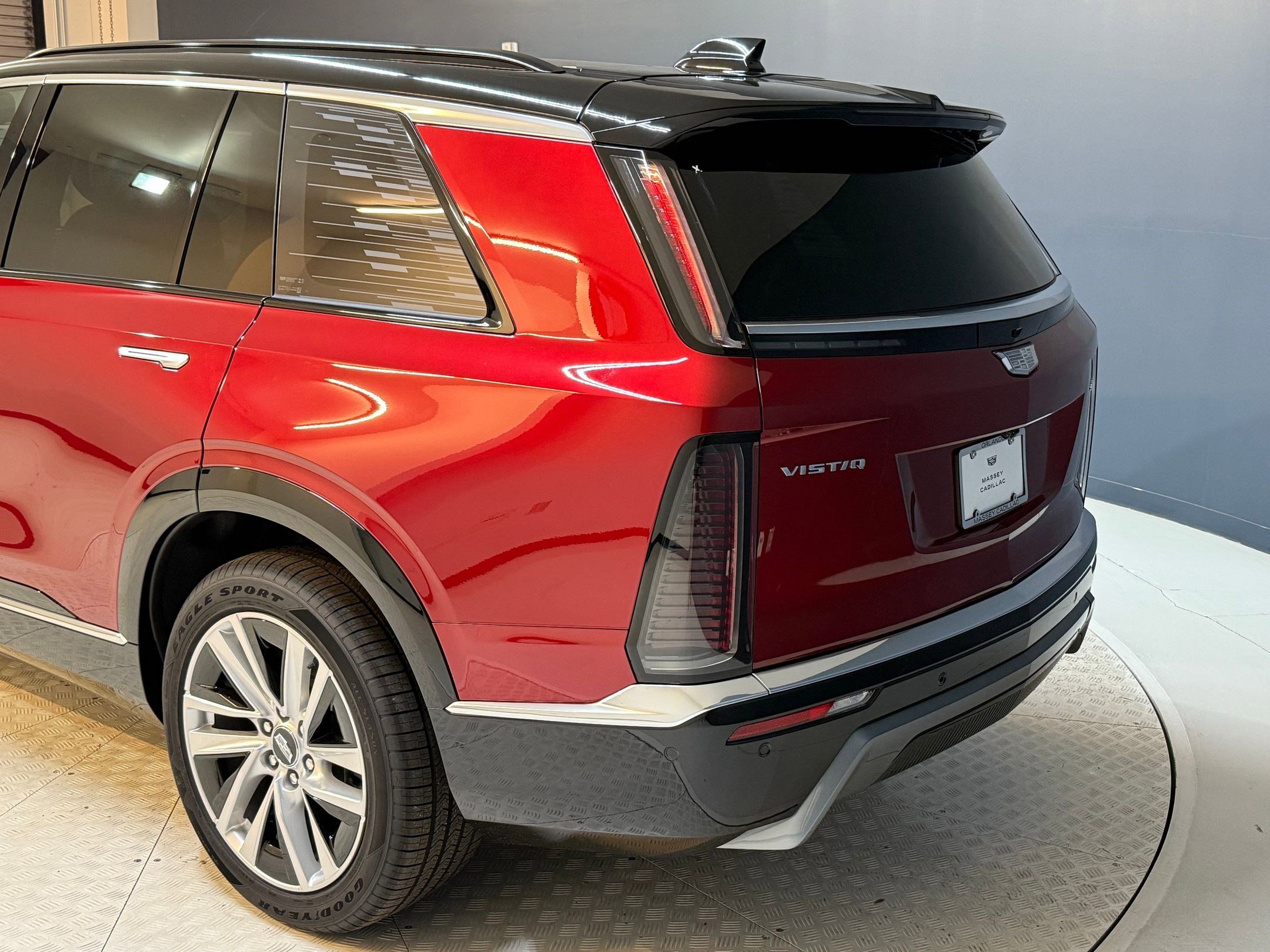 New 2026 Cadillac Vistiq Luxury w/ LPO, Floor Liner Package image 22