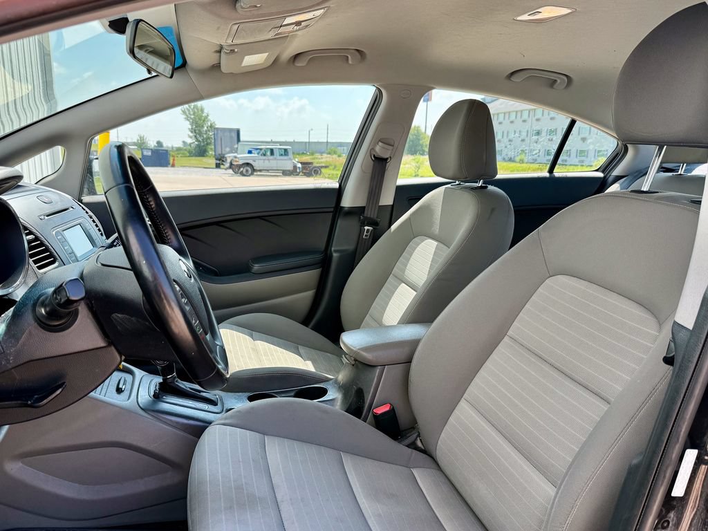 Used 2016 Kia Forte EX FWD image 11