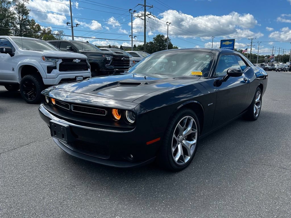 Used 2016 Dodge Challenger R/T Plus RWD image 3